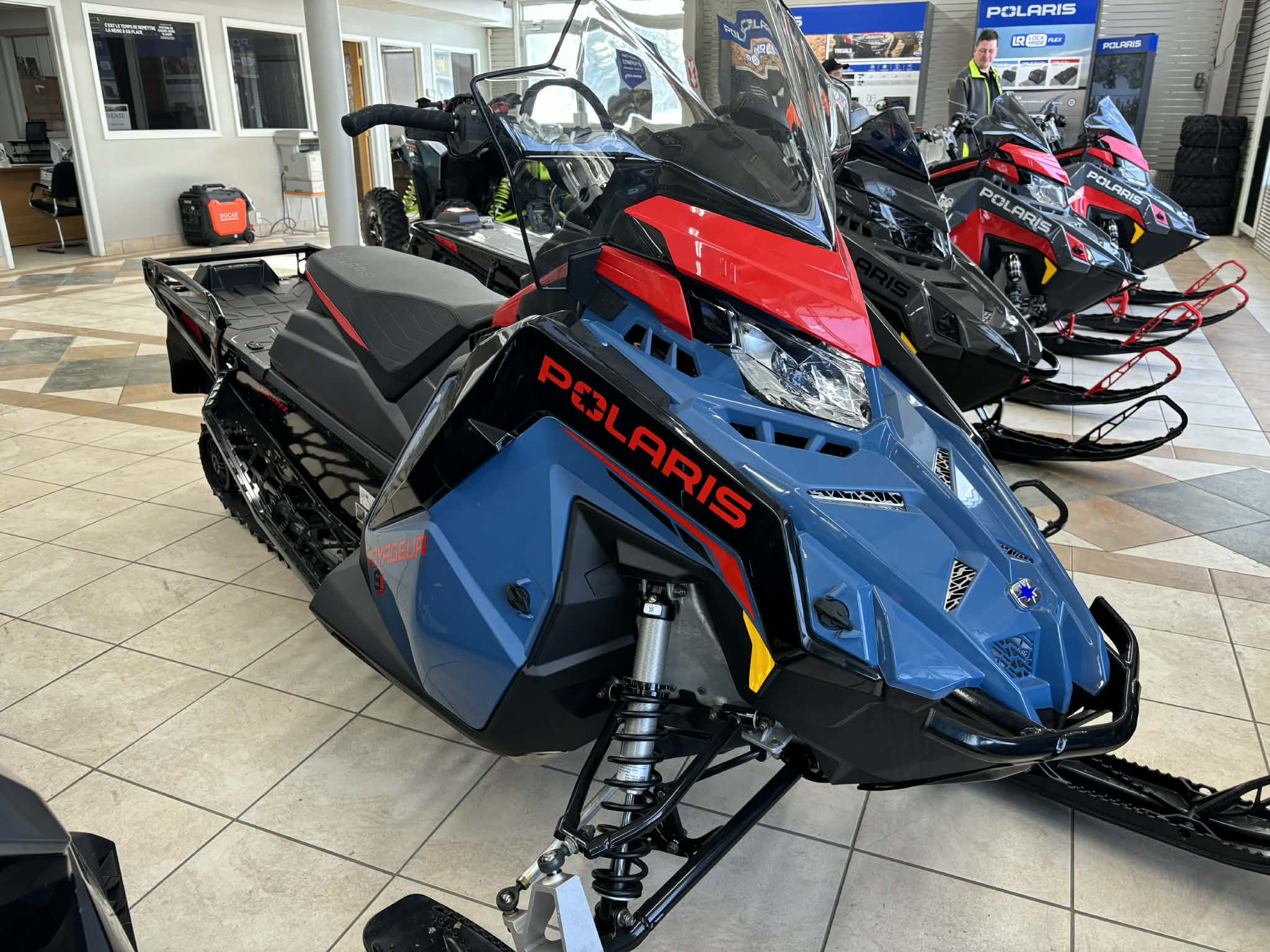 Polaris Voyageur S4 Prostar ES 1.35 2024 – Image 2