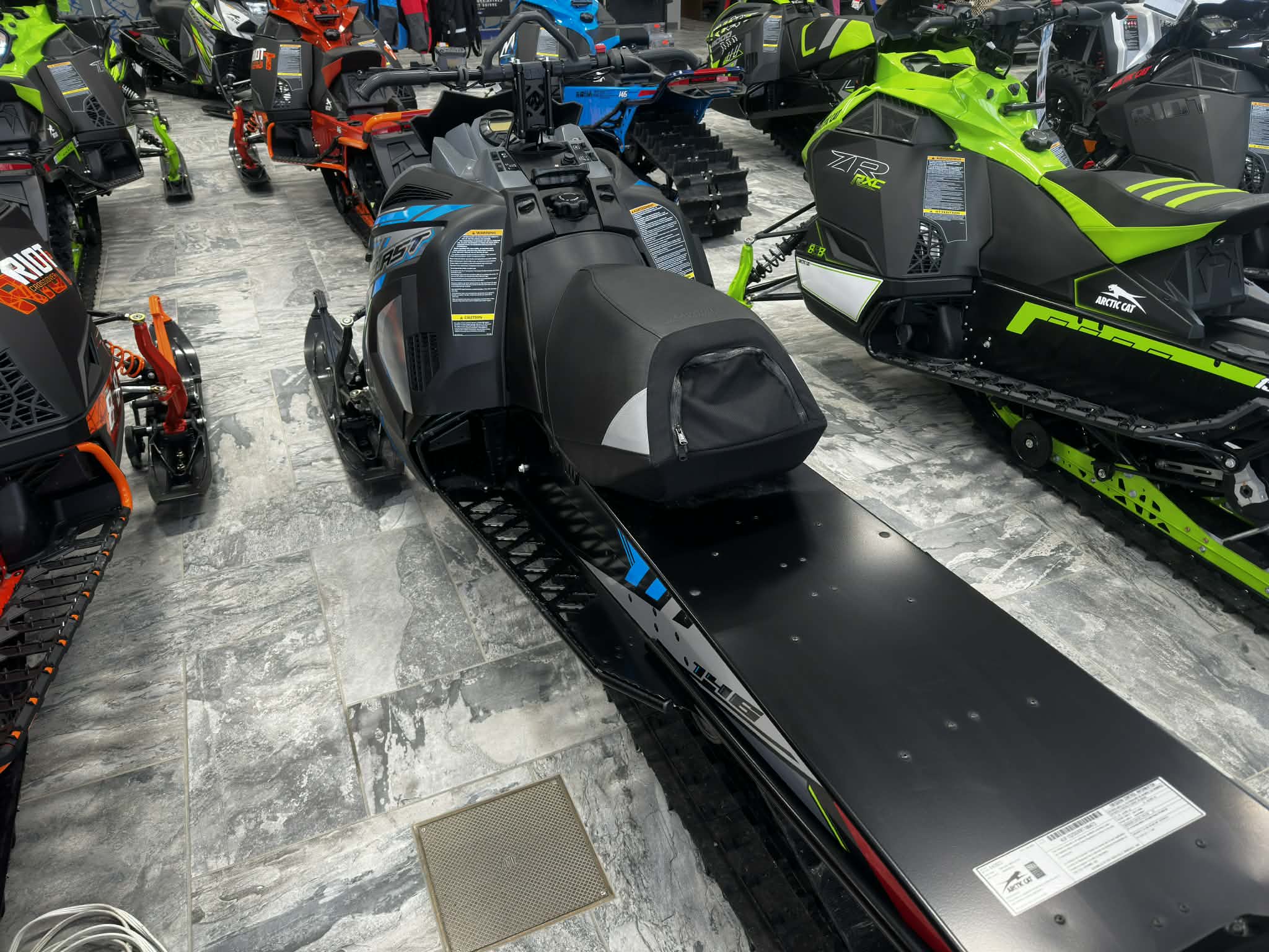 ARCTIC CAT BLAST 4000 M 146 2024 – Image 3