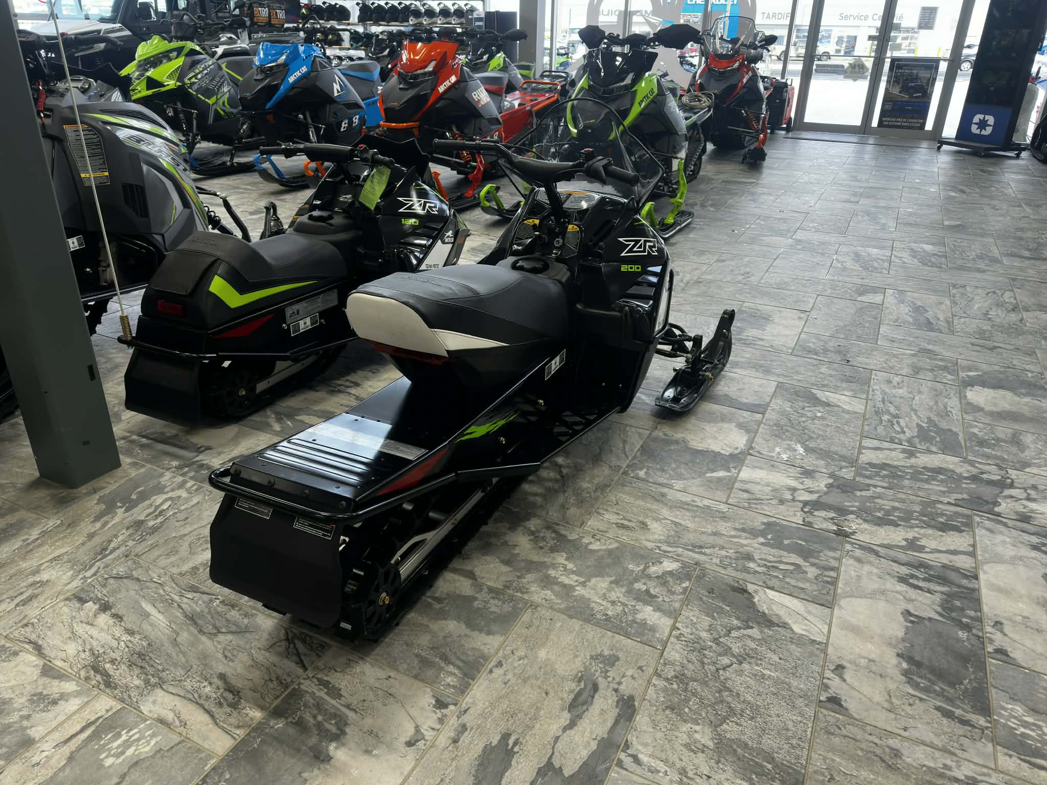 ARCTIC CAT ZR 200 ES 2024 – Image 4